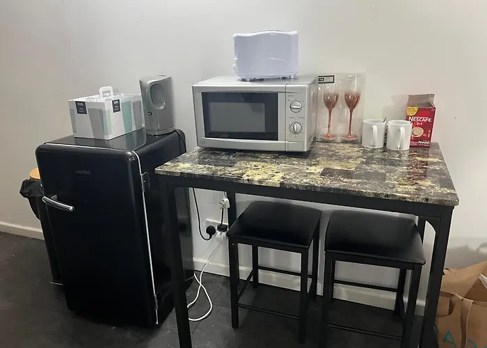 Elite Home Stay Away From Home